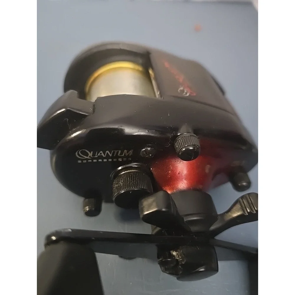 Quantum‎ Pro Contour Baitcast Reel